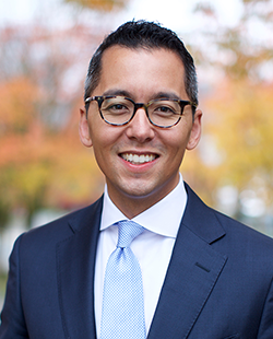 Portrait photo of Dr. Jonathan Sham