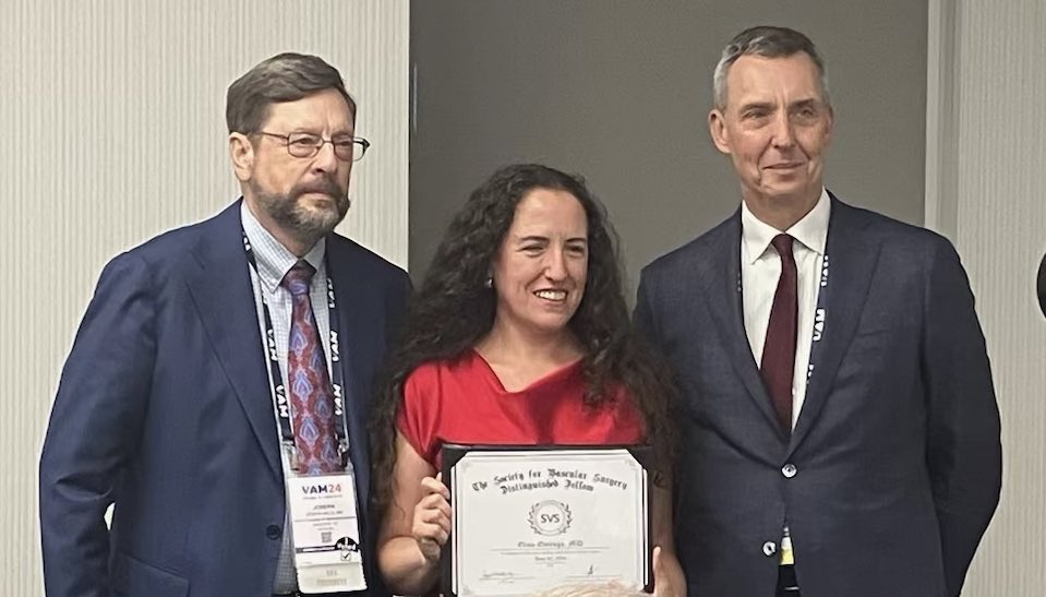 Dr. Elina Quiroga Accepting Society for Vascular Surgery’s Distinguished Fellow Honor