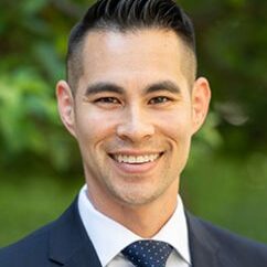 Portrait photo of Dr. Russell Ettinger